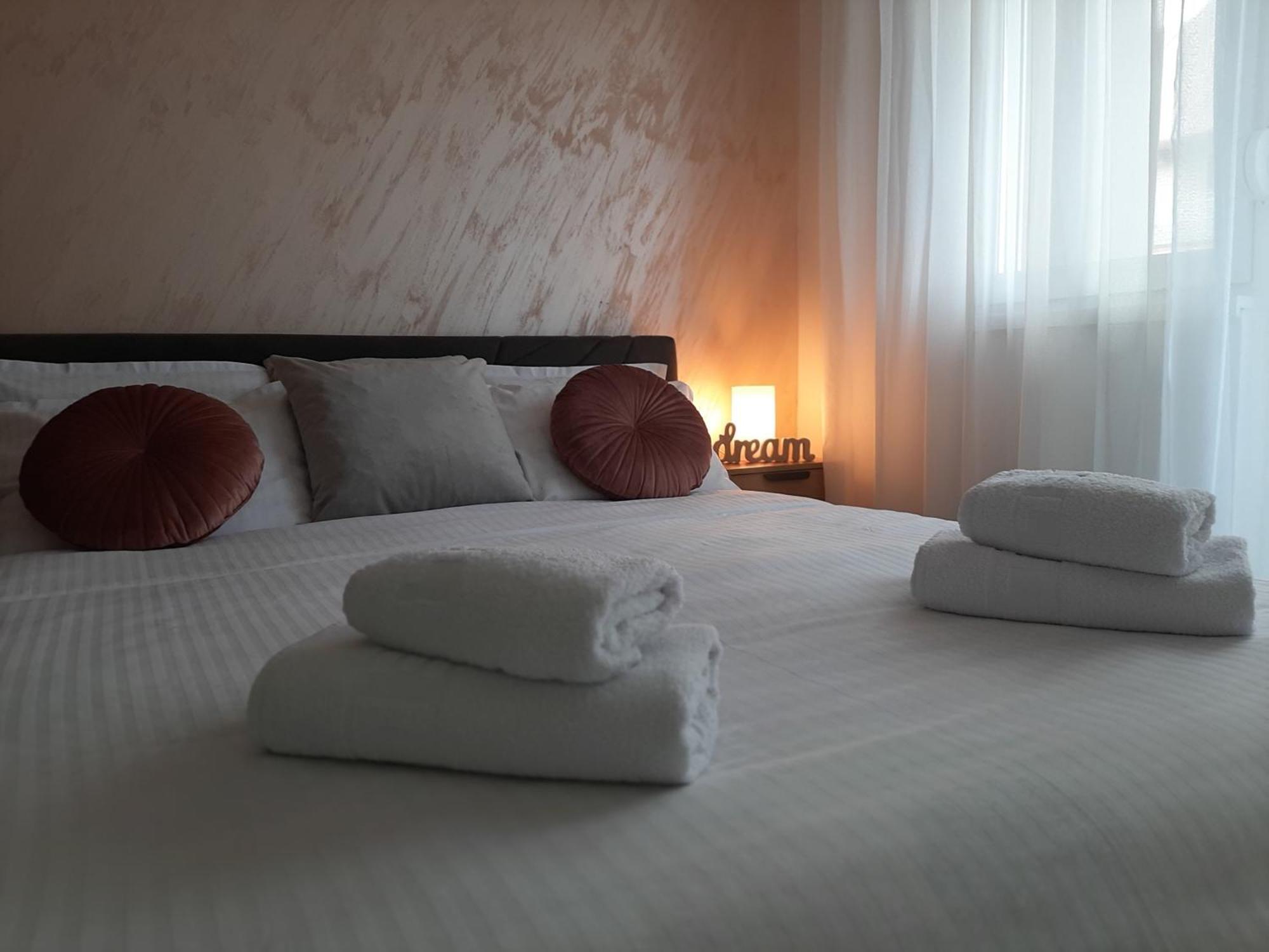 Apartman Kristal Sremska Mitrovica Luaran gambar